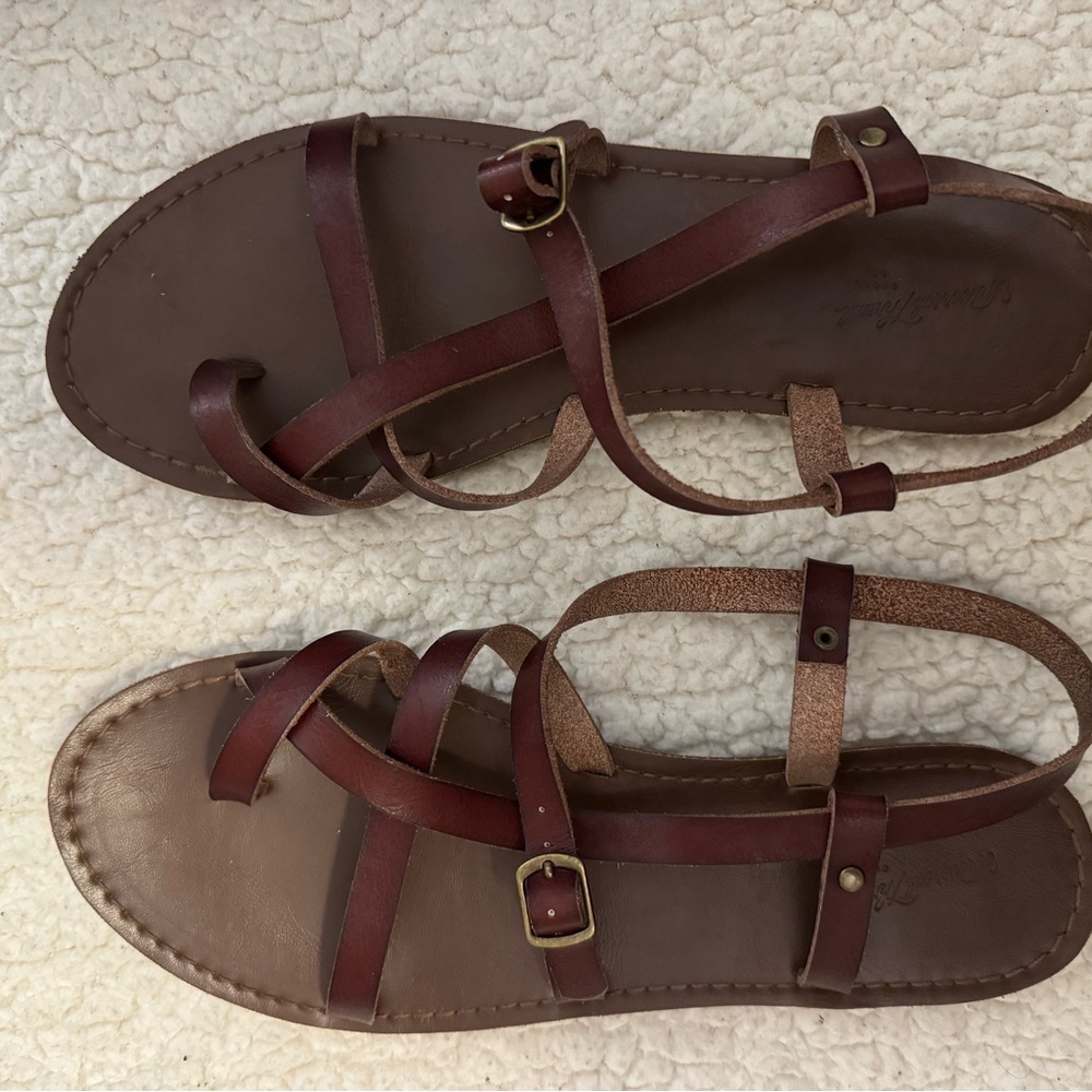 Universal Thread Dark Brown Strappy Sandals